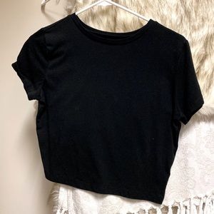 WILD fable cropped tee!